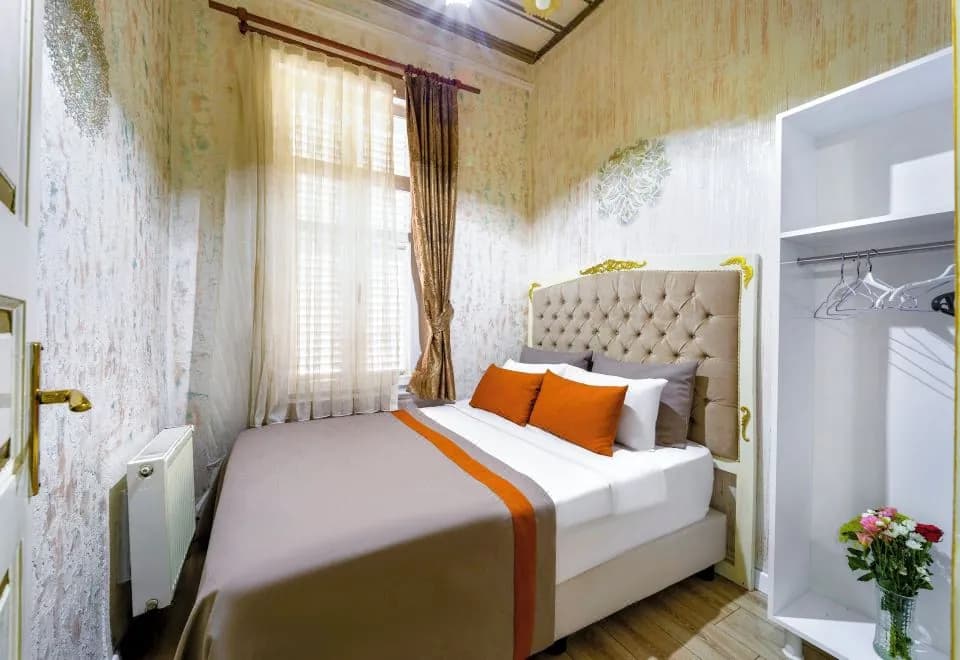 Alhambra Apart Hotel