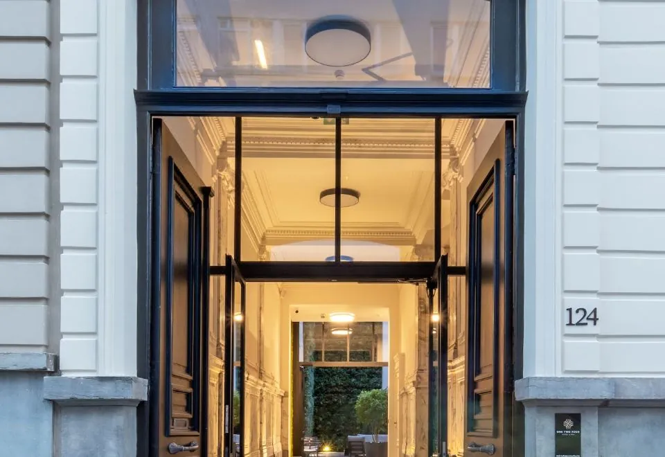 ONE TWO FOUR - Hotel & Spa