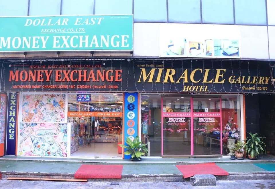 Miracle Gallery Hotel