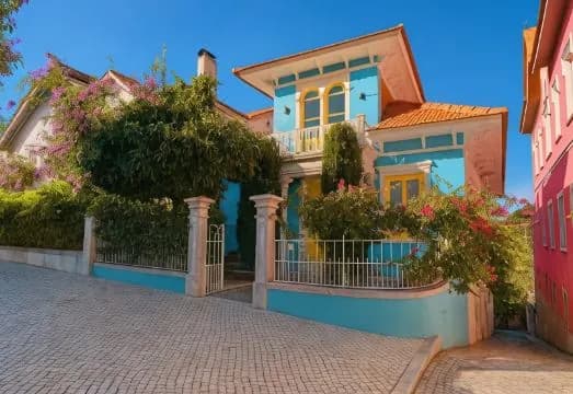 Happy Holiday Sintra