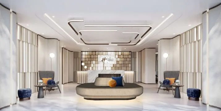 Holiday Inn Express & Suites Bangkok Central Pier