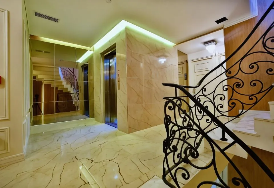 Beethoven Hotel & Suite