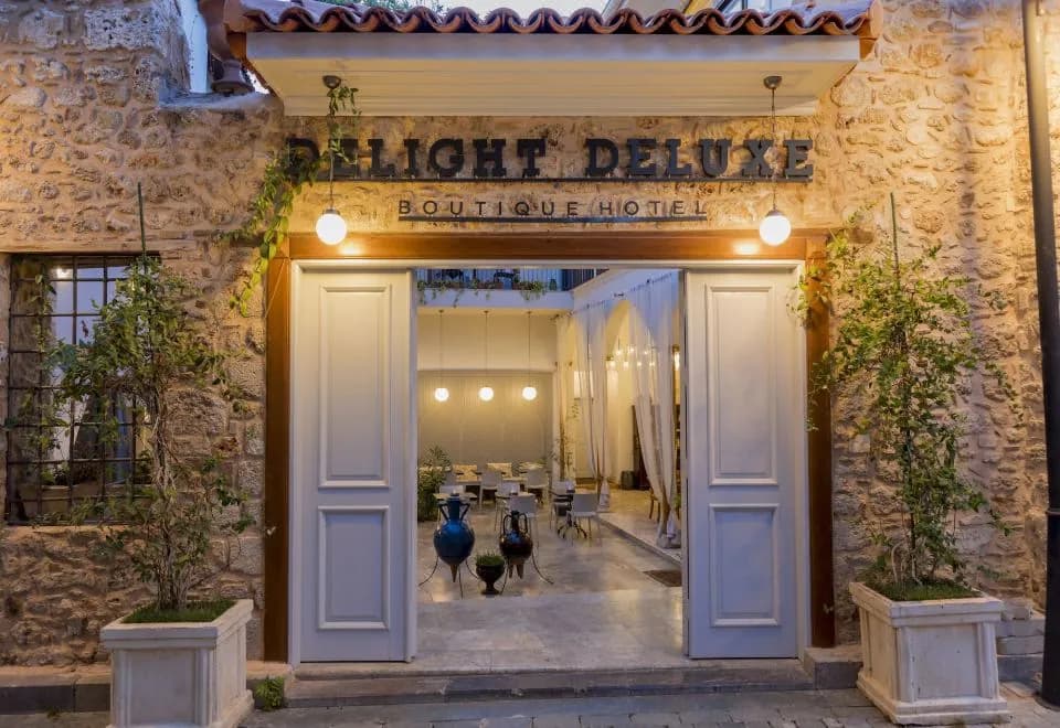 Delight Deluxe Hotel