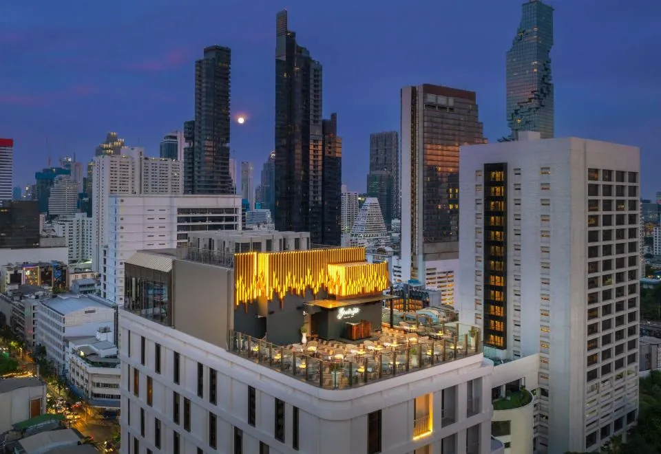Mercure Bangkok Surawong
