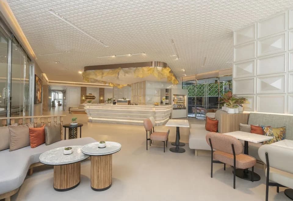 Hyatt Place Bangkok Sukhumvit 1