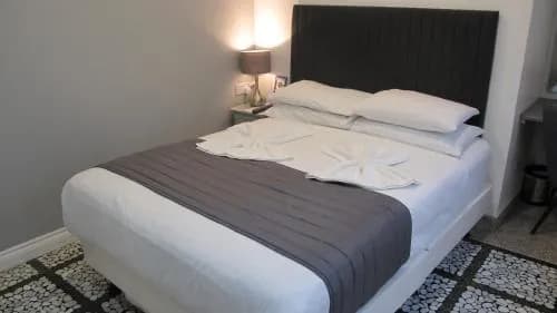 Alhambra Hotel