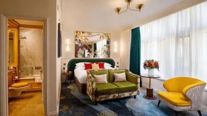 The Capital Hotel, Apartments & Townhouse
