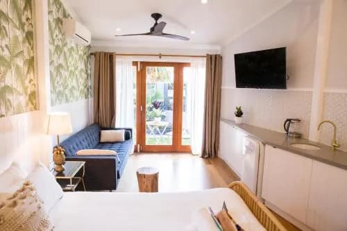 Bayhaven Lodge