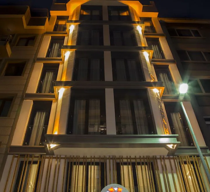 Sparkle Hotel
