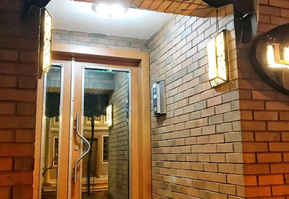 LUXX SUITE