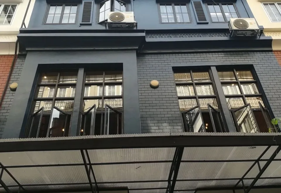 Natee Hostel