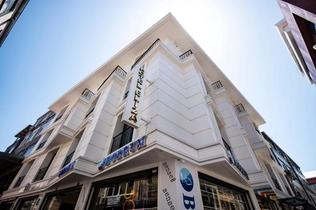 Eliza Hotel