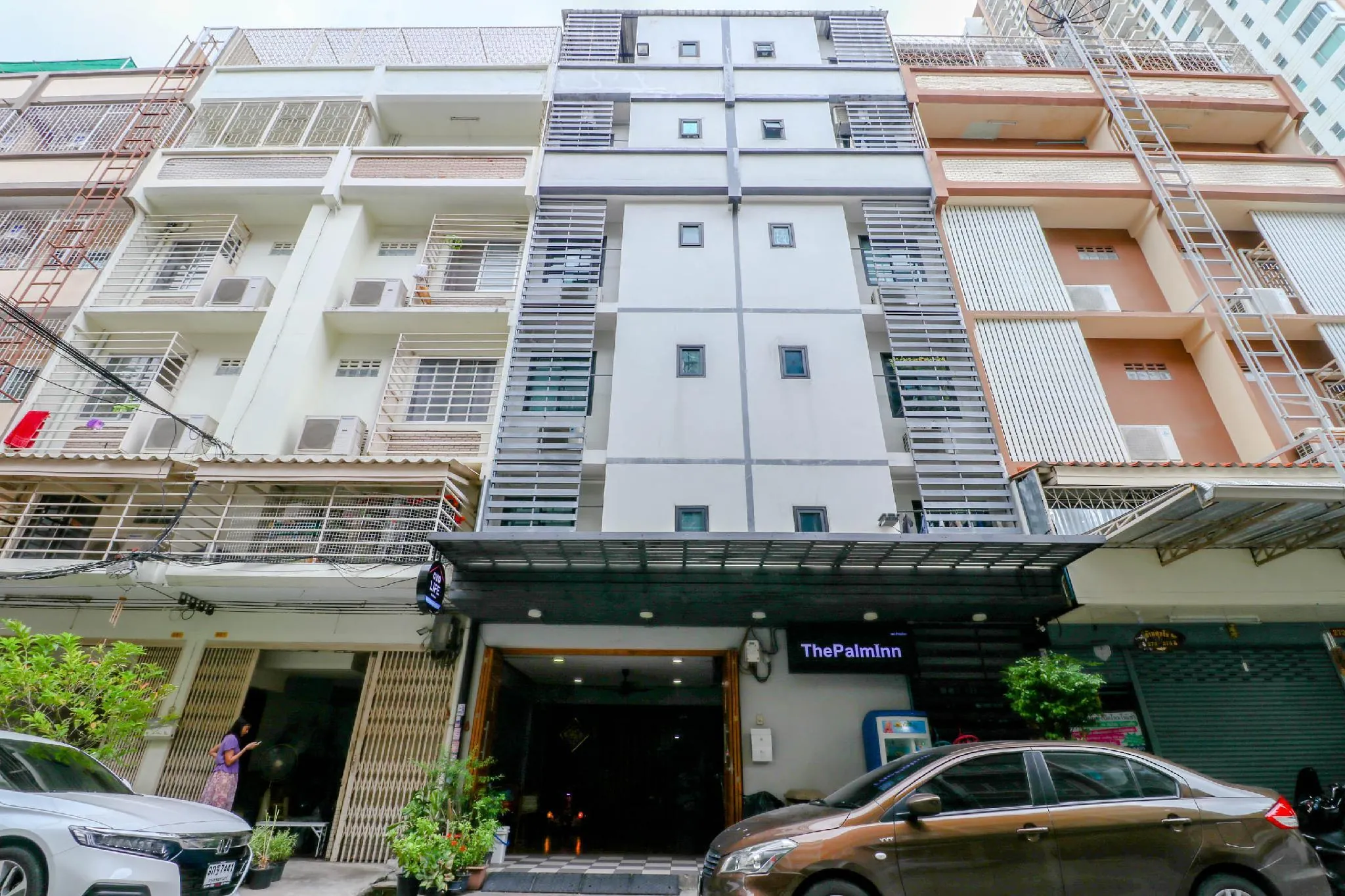 OYO 935 the Palm Apartment