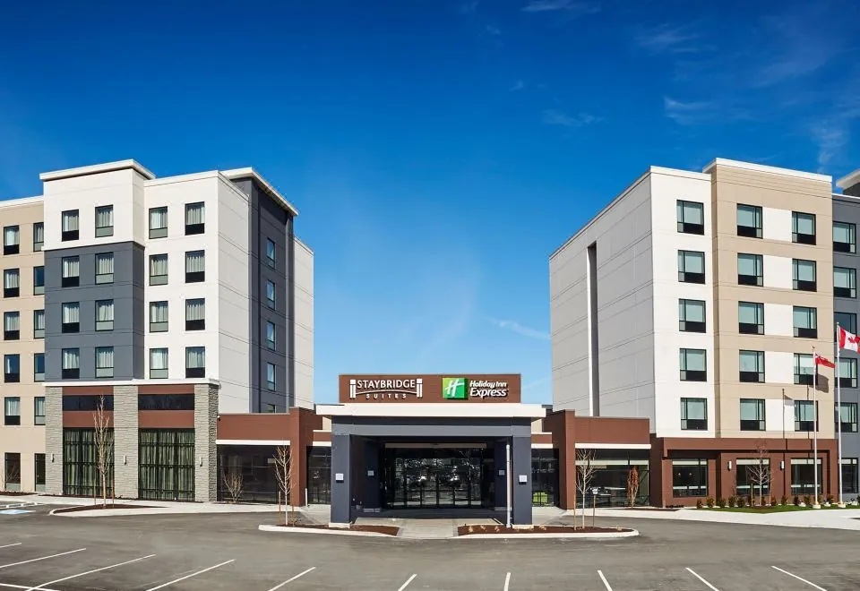 Holiday Inn Express - Niagara-on-The-Lake, an IHG Hotel