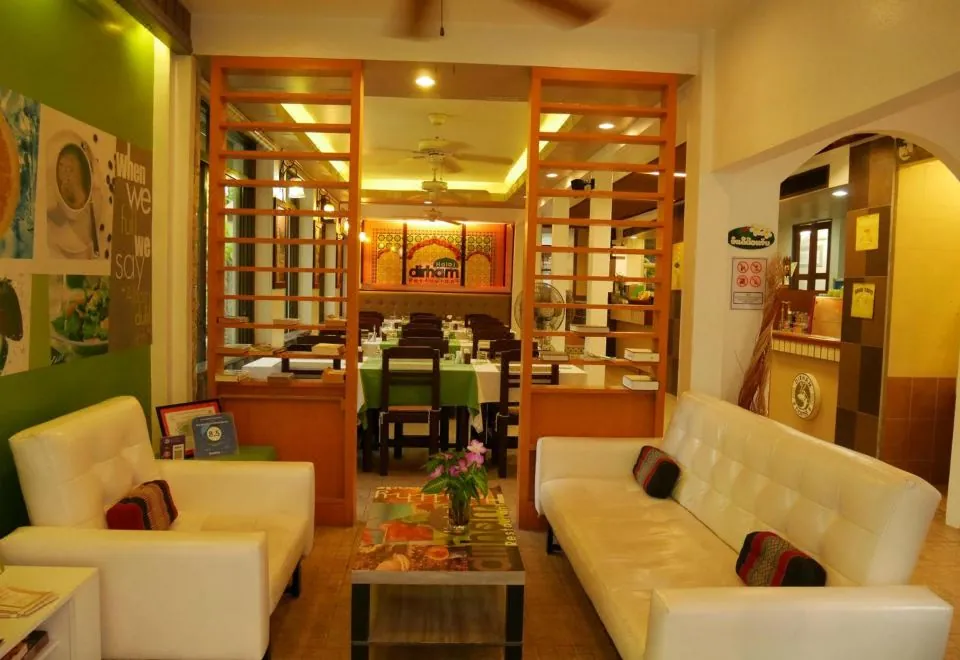Bangtao Beach Chalet Resort
