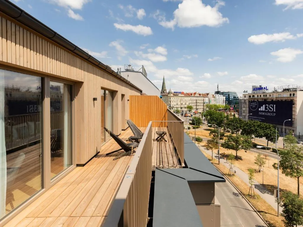 Numa l Wood Rooms & Apartments