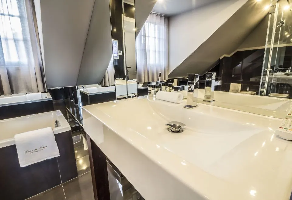 Paço do Bispo Boutique House