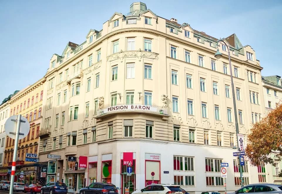 Hotel Pension Baron am Schottentor