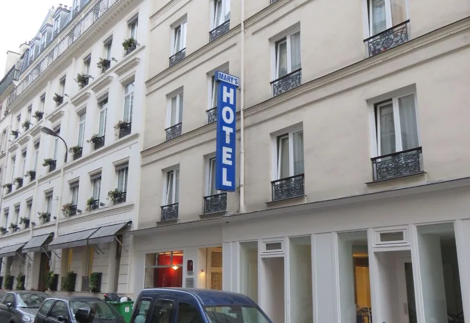 Mary's Hotel République