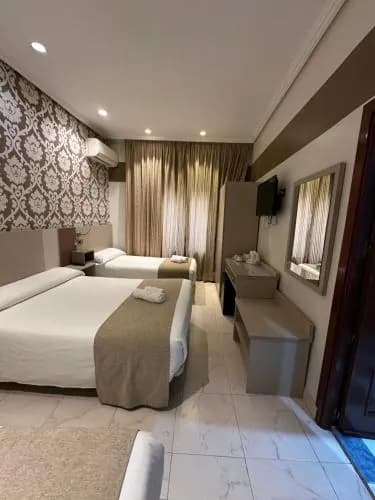 Hostal Atocha Almudena Martin