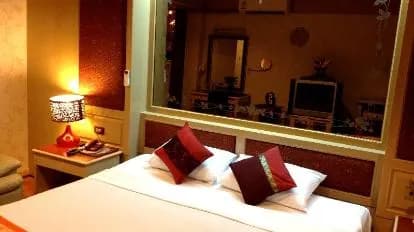 Parkway Inn