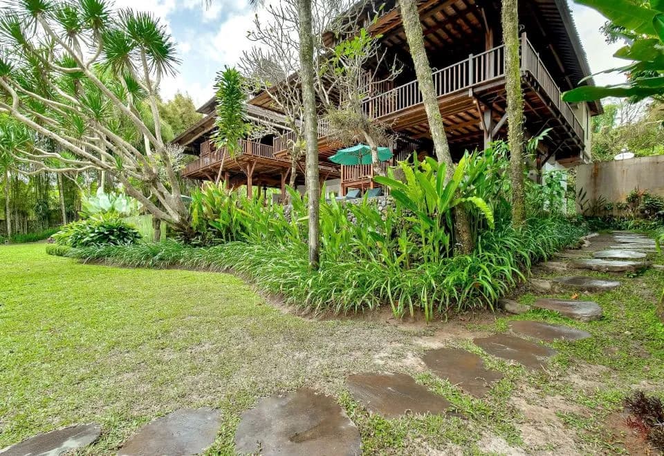 Villa Atas Awan