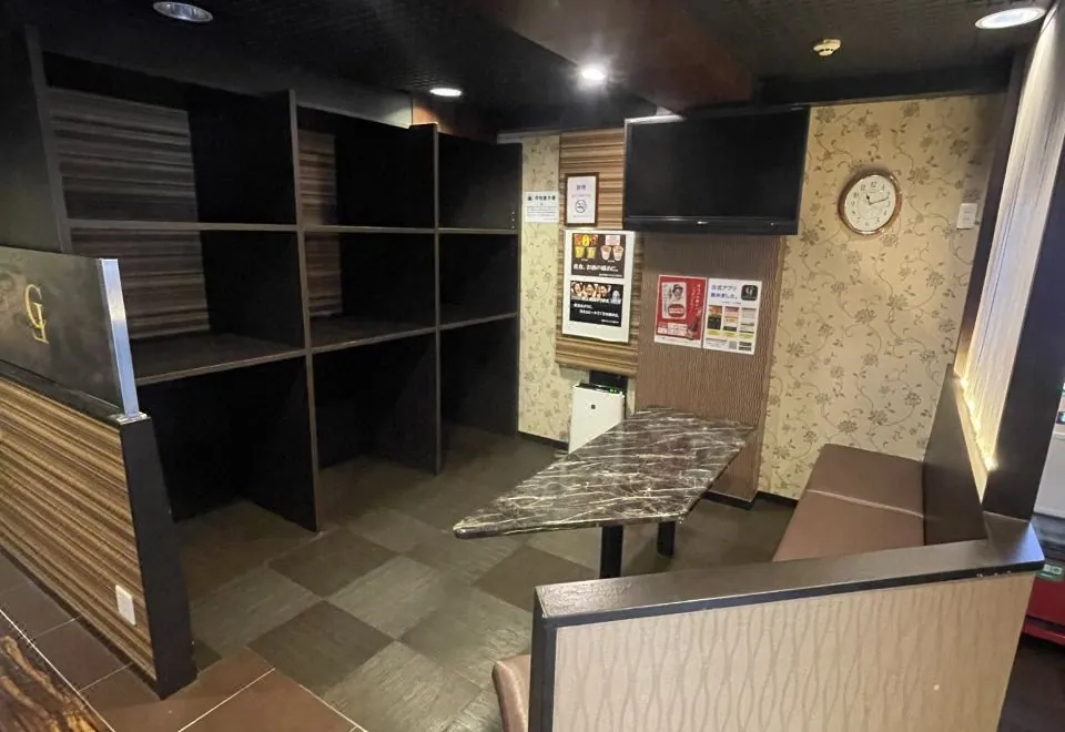 Capsule Land Yushima (Male Only)