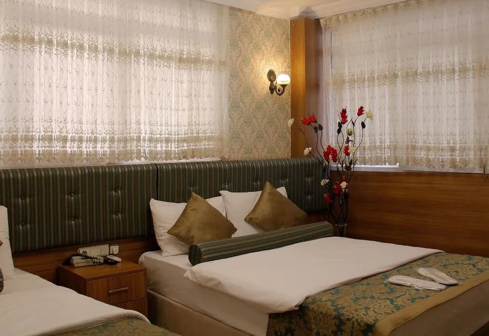 Grand Gross Hotel