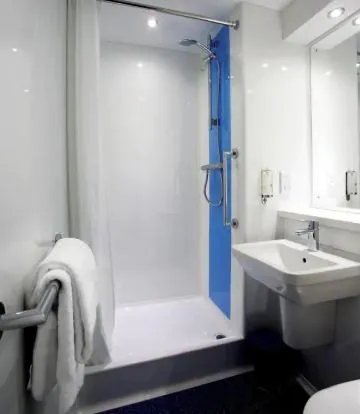 Travelodge London Central City Road