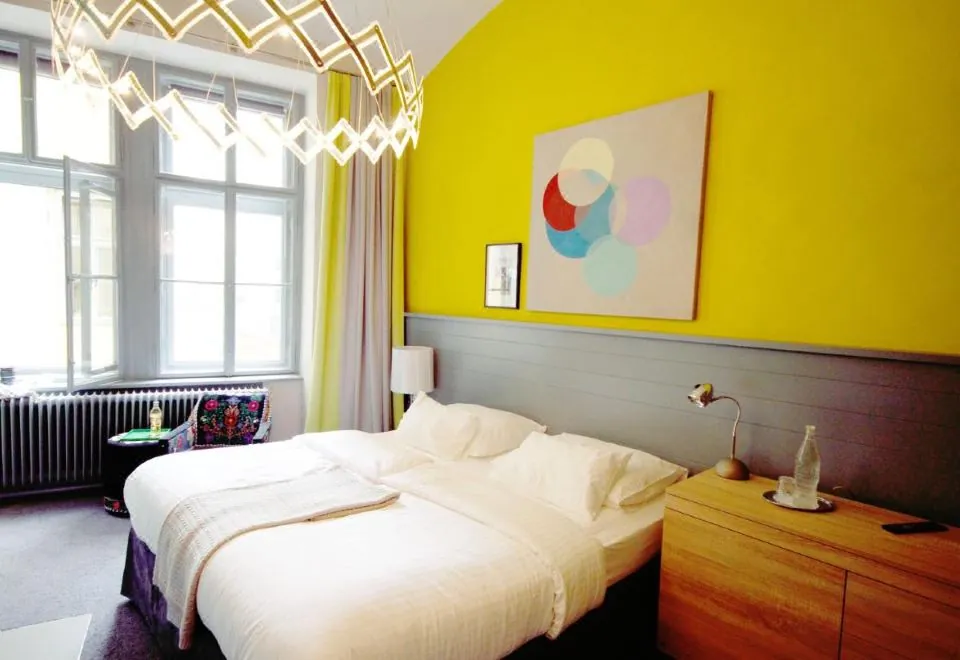 Saint Shermin Bed Breakfast & Champagne