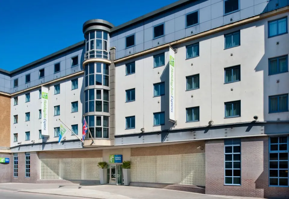 Holiday Inn Express London City, an IHG Hotel