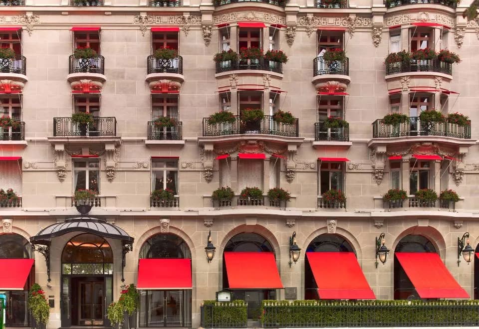 H?tel Plaza Athénée - Dorchester Collection