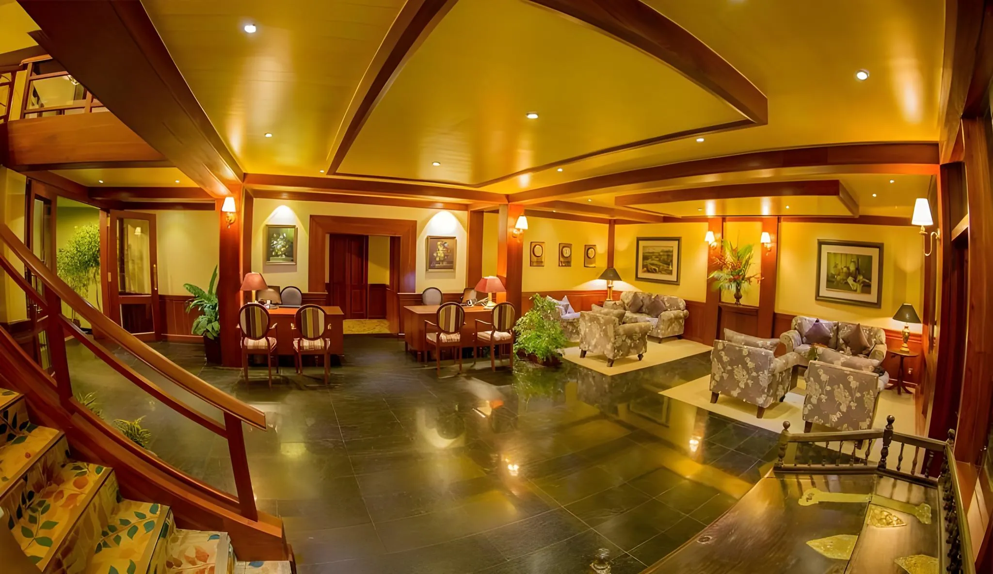 Hunasfalls Hotel