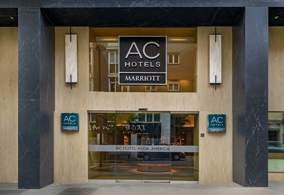 AC Hotel Avenida de América by Marriott