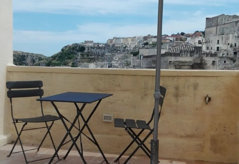 Le Tre VIE Apartment & Room