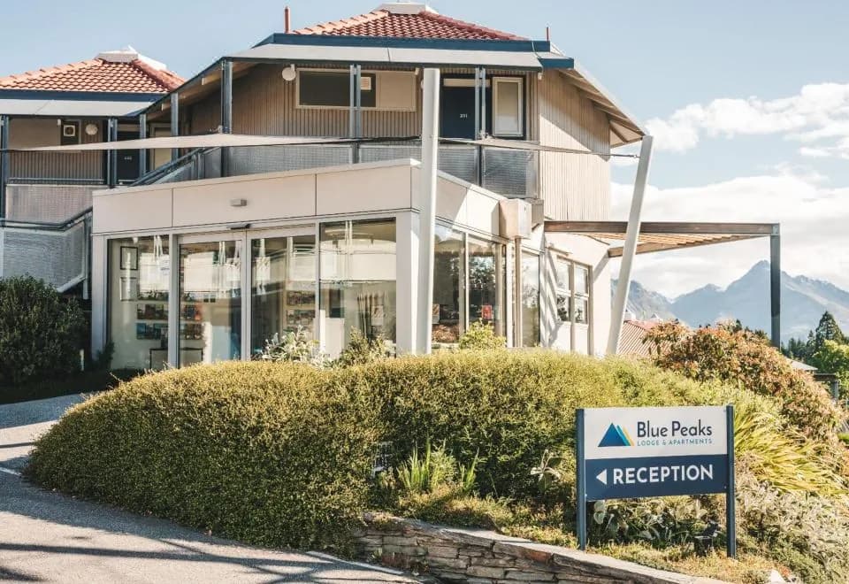 Blue Peaks Lodge