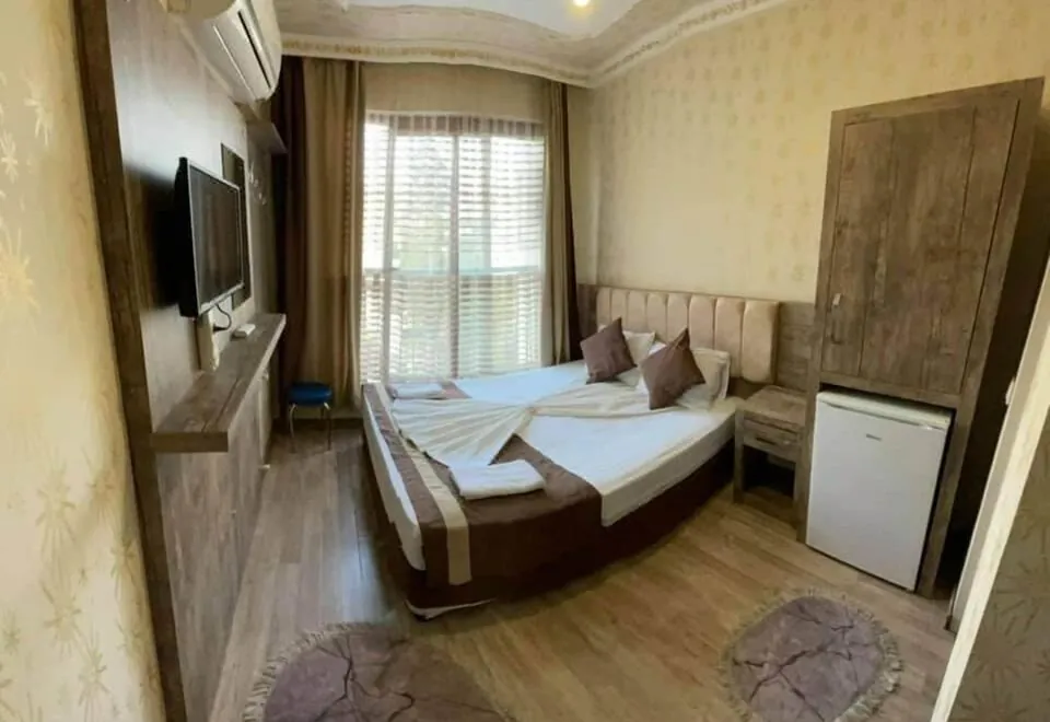 Özgür Hotel