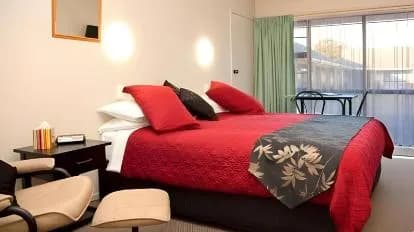 Sport of Kings Motel