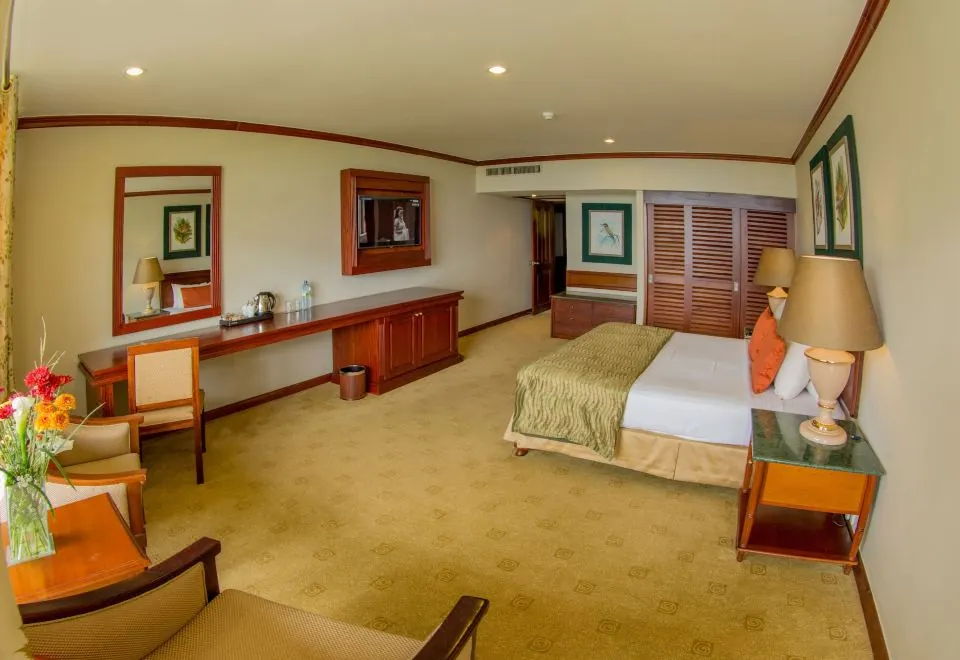 Hunas Falls Hotel