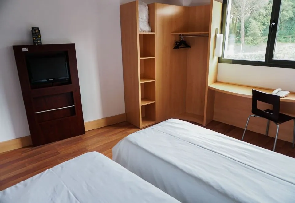 Ibis Girona