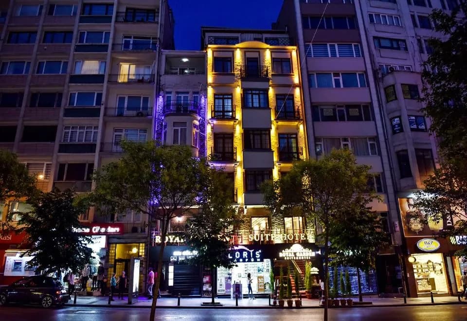 Royal Garden Suite Hotel