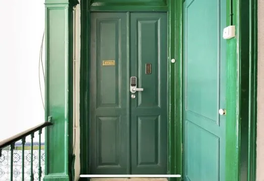 1898 Home & Suites