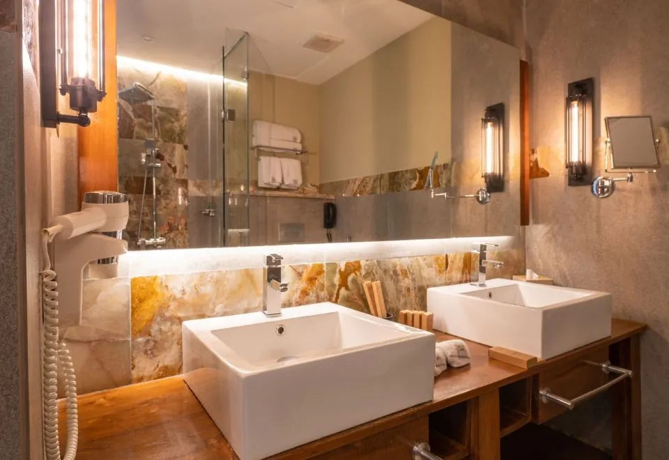 The Radh Hotel