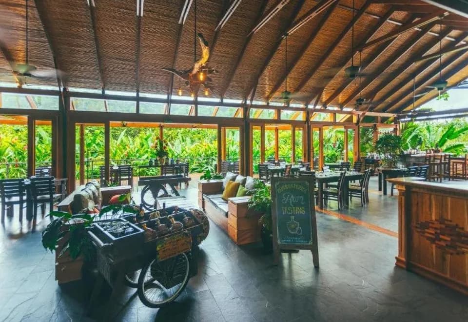 Amor Arenal Adults Friendly