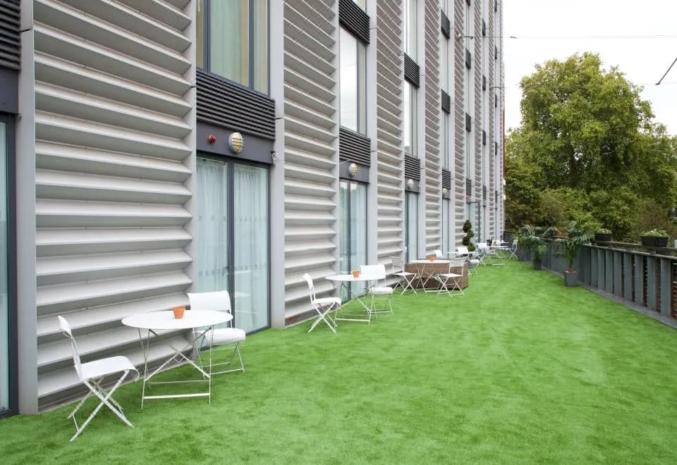 Bermondsey Square Hotel - A Bespoke Hotel