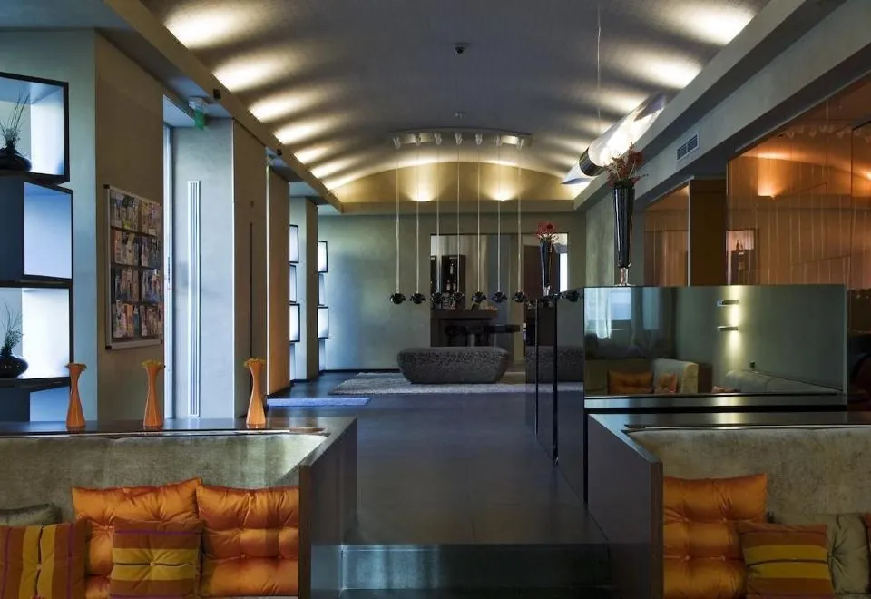 987 Design Prague Hotel