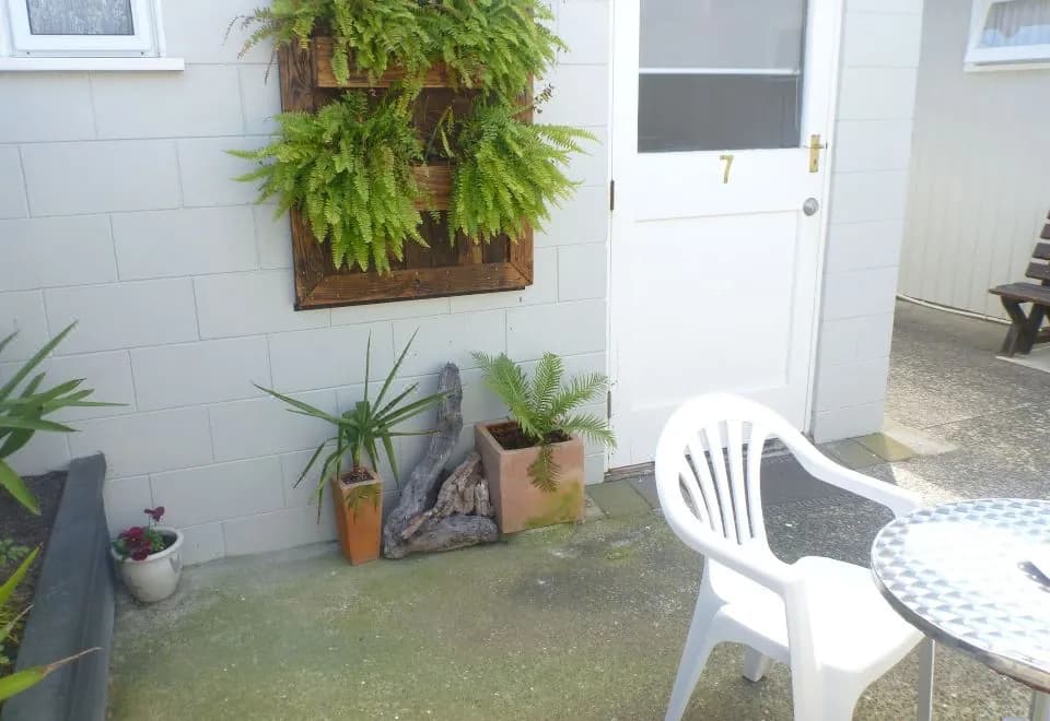 Fernleaf Motel