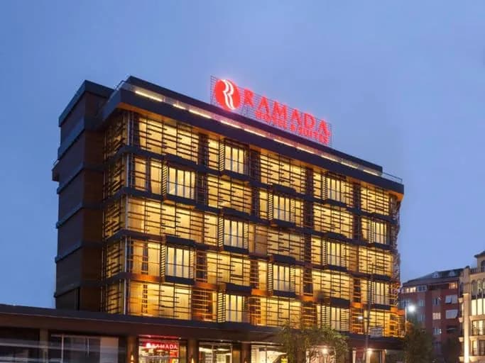 Ramada Hotel & Suites by Wyndham Istanbul- Sisli