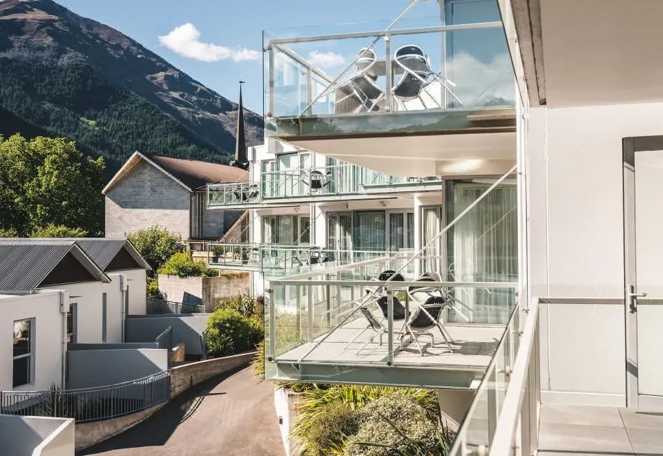 Blue Peaks Apartments