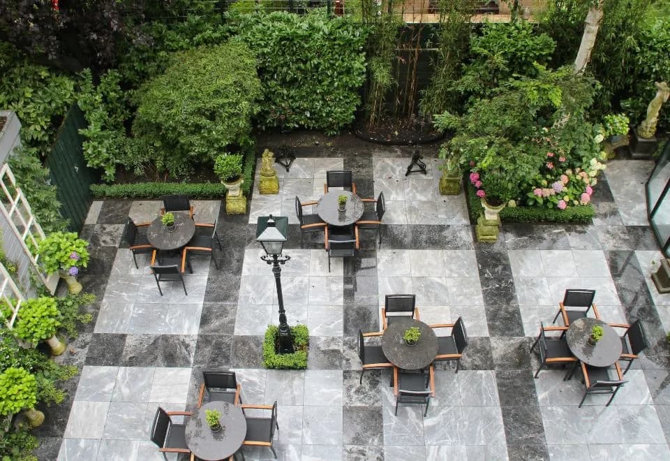 Apollofirst Boutique Hotel